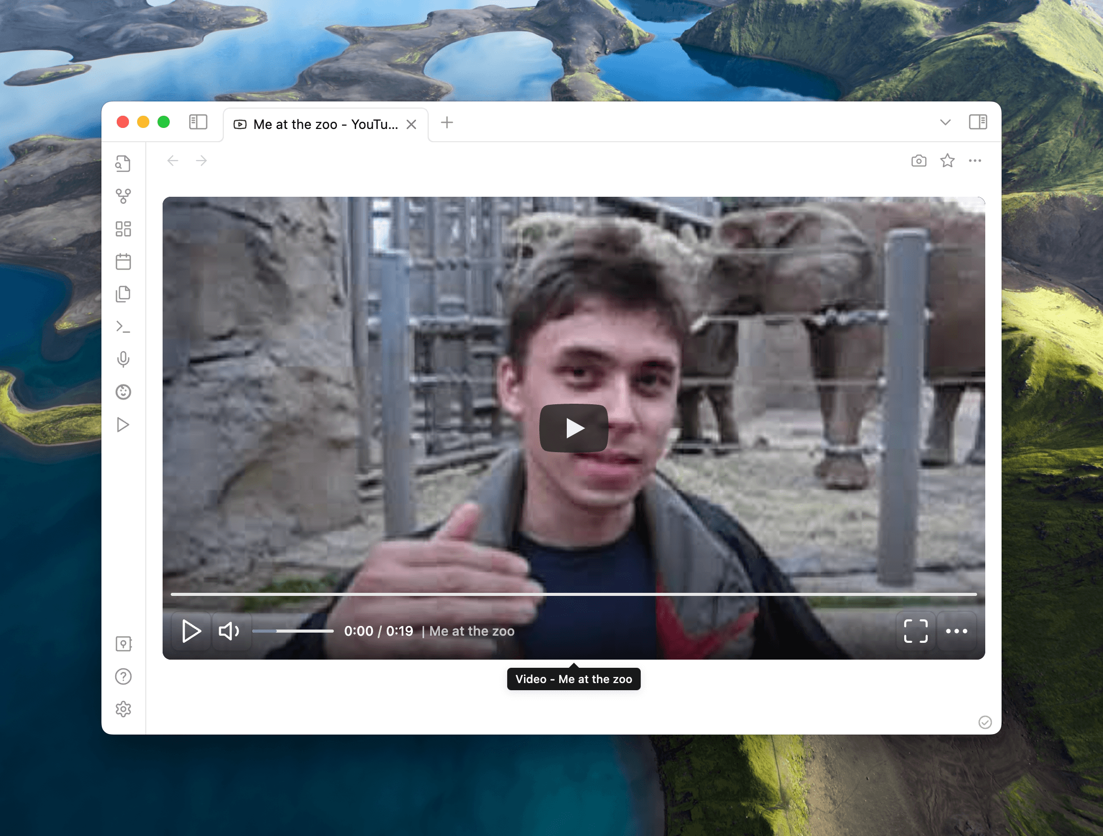 first player with youtube video
